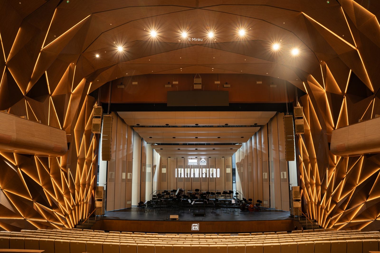 Hồ Gươm Opera Theater – 09